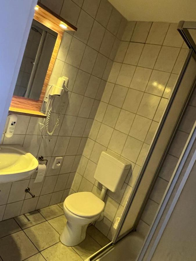Hotel Ziegenkrug - Pritzwalk Ngoại thất bức ảnh