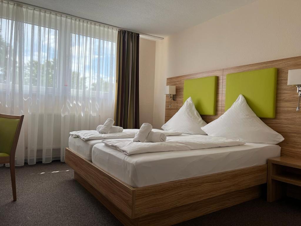 Hotel Ziegenkrug - Pritzwalk Ngoại thất bức ảnh
